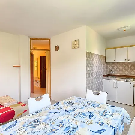 Apartments Kamenjak Premantura Buitenkant foto