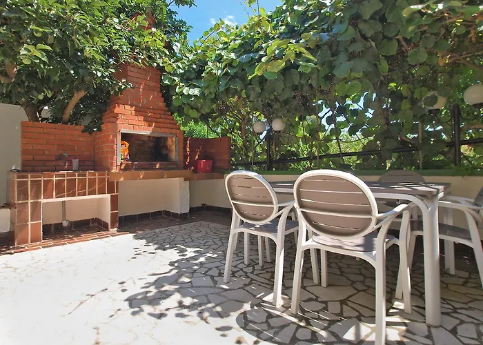 Apartments Kamenjak